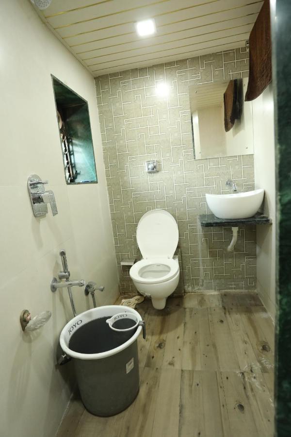מומביי Mango Marol Dormitory מראה חיצוני תמונה
