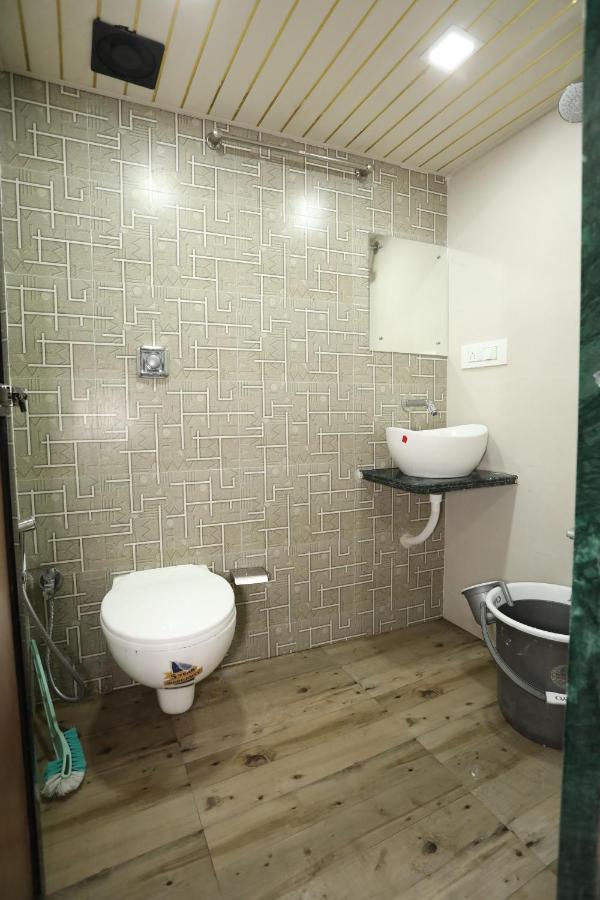 מומביי Mango Marol Dormitory מראה חיצוני תמונה